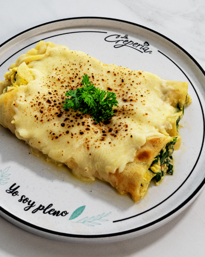 Omelette de espinaca, jamon y queso
