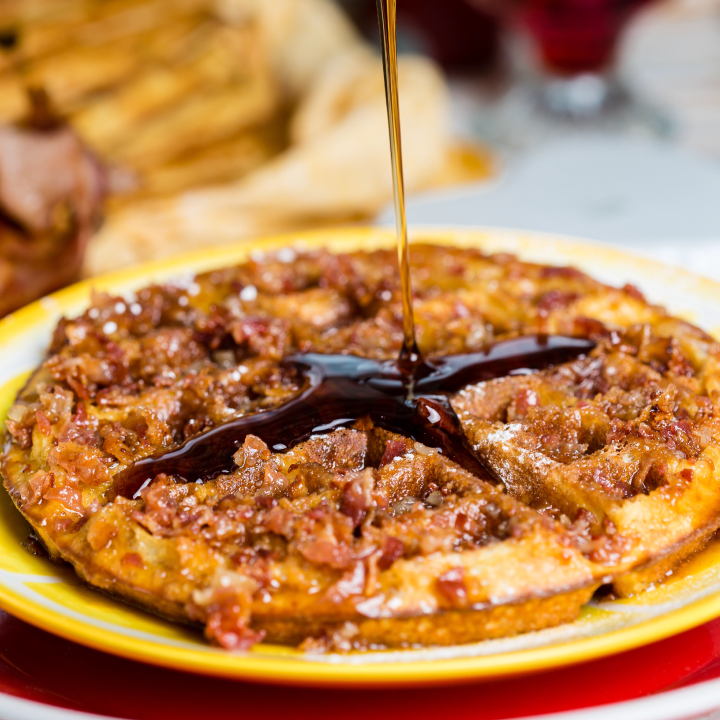 Waffles belgas rellenos de bacon o jamón